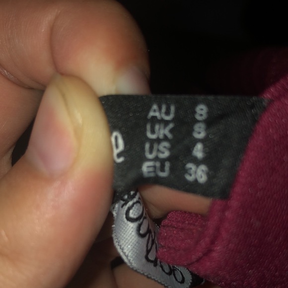 Cross-back dress - Picture 3 of 3